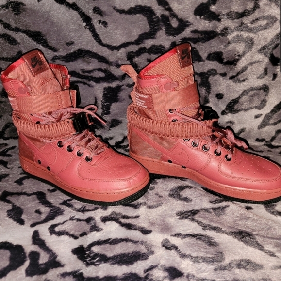 Nike Special Field Air Force 1 AF1 Red/Red/Black - Picture 2 of 4